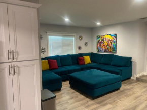 Renovated 3 Bedroom by Downtown